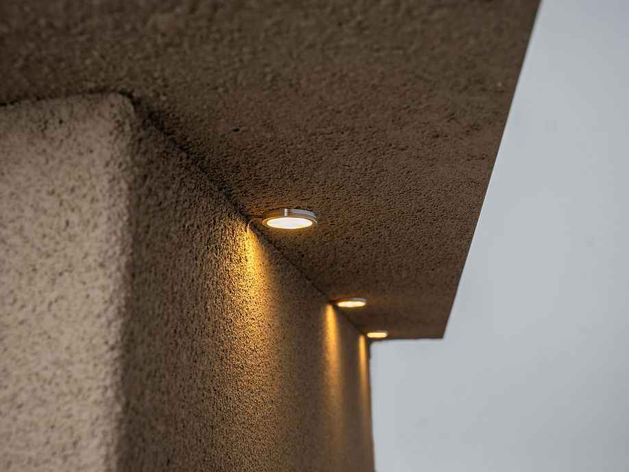 KoKoMo Outdoor Kitchen Island with Fire Feature – 7'6" x 9'